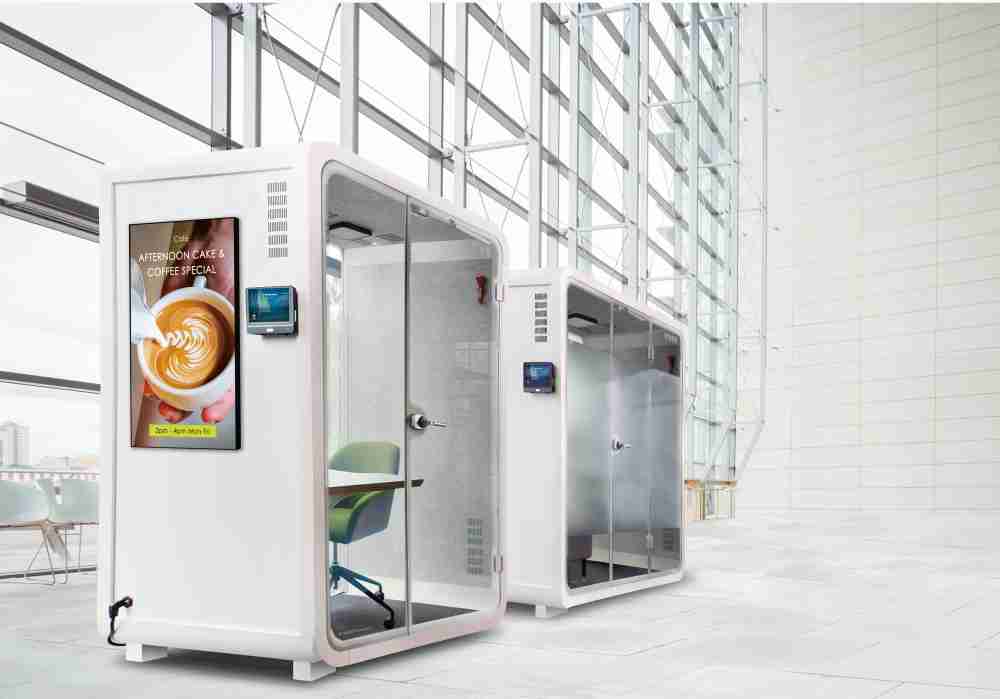 欧陆注册子公司达擎之智慧行动办公舱，，采用PDLC智能调光玻璃设计，，透过通电与断电的电流切换，，，，呈现透明与雾面效果，，，，具节能降耗特性并兼顾隐私，，确保信息安全